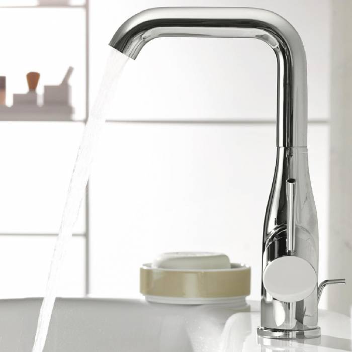 Смеситель для раковины GROHE Essence New 23541001. Фото