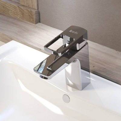 Смеситель для умывальника Bild IDDIS BILSB00i01. Фото