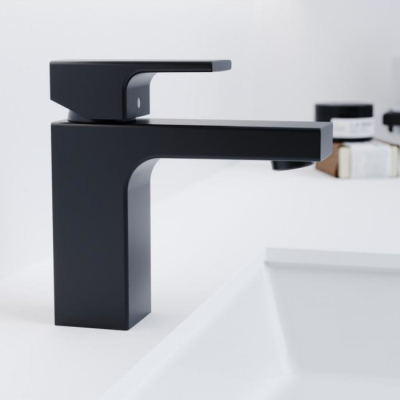 Смеситель для раковины со сливным гарнитуром Hansgrohe Vernis Shape 100 71561670 черный. Фото